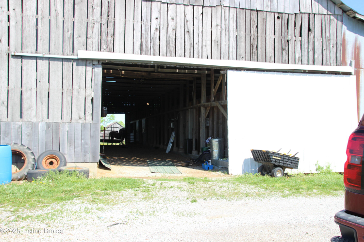 Listing Image 30
