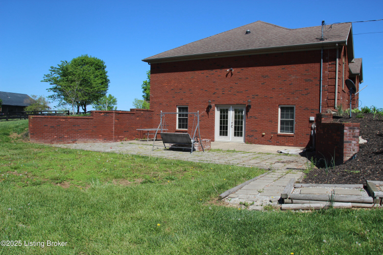 Listing Image 8