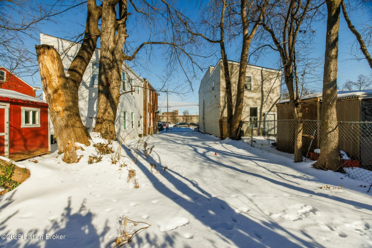 Listing Image 15