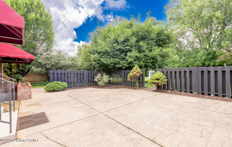 Listing Image 53