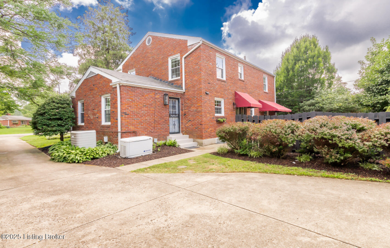 Listing Image 54