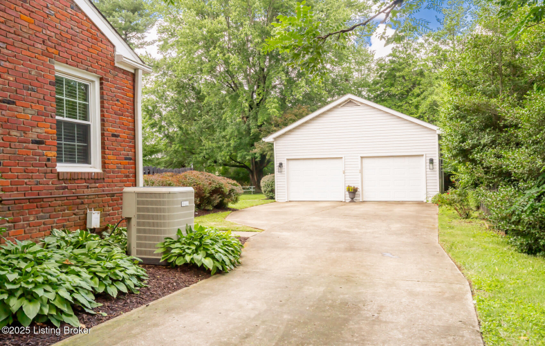 Listing Image 57