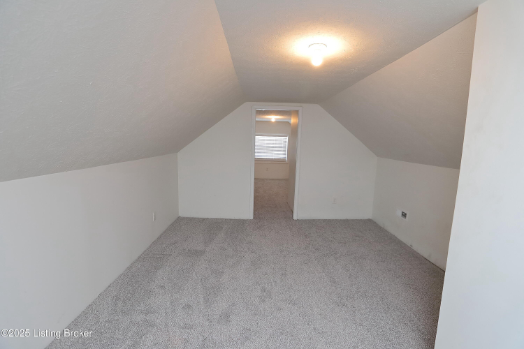 Listing Image 28