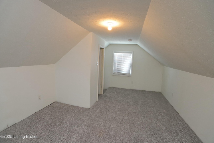 Listing Image 29