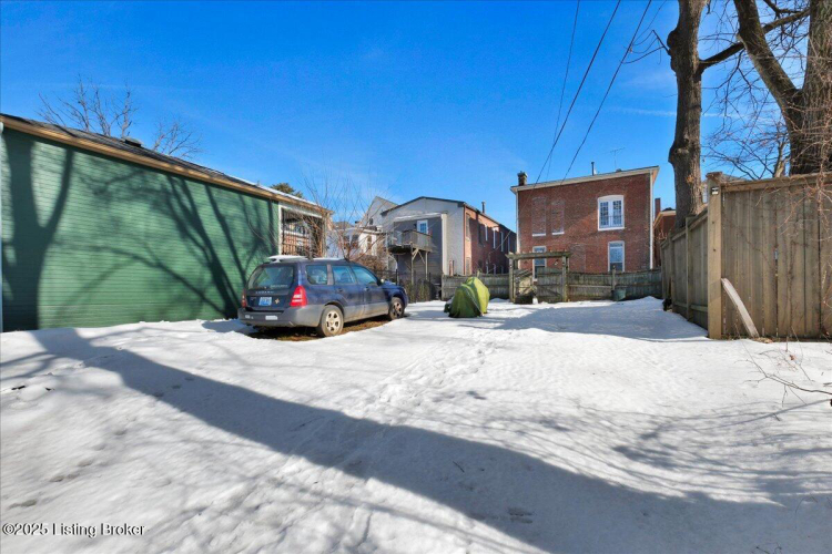 Listing Image 76