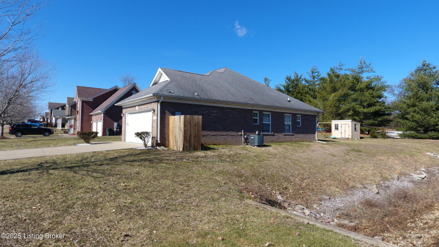 Listing Image 47