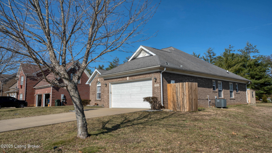 Listing Image 52