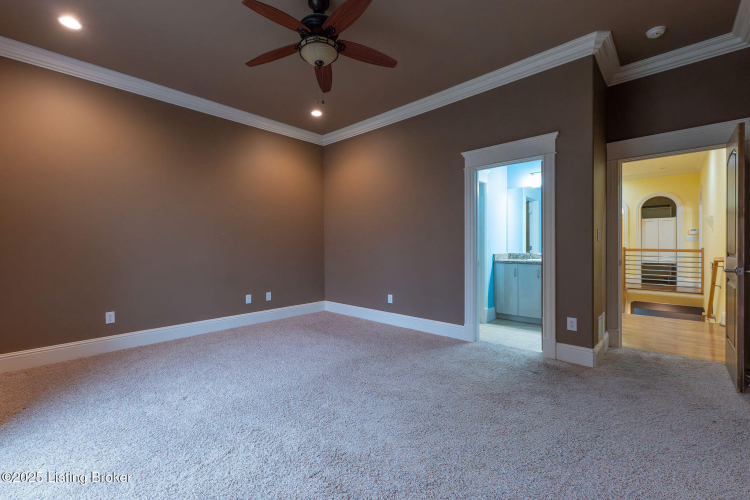 Listing Image 54