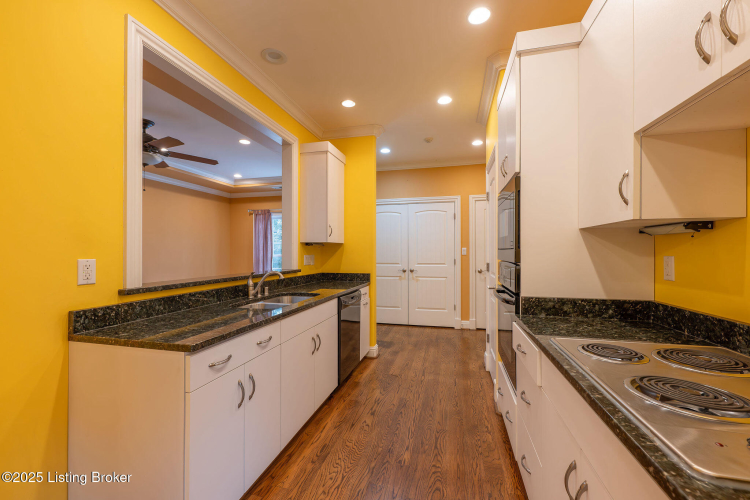 Listing Image 80