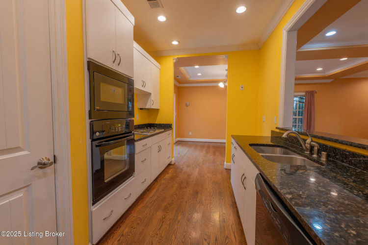 Listing Image 82