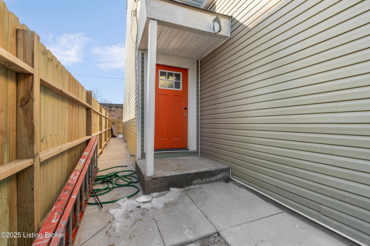 Listing Image 32