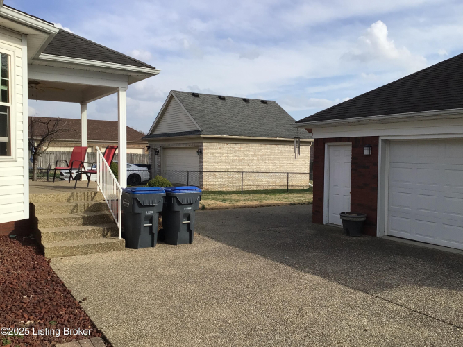 Listing Image 33