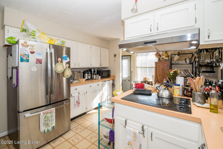 Listing Image 13