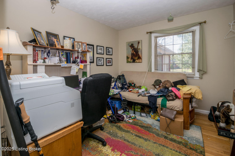 Listing Image 22