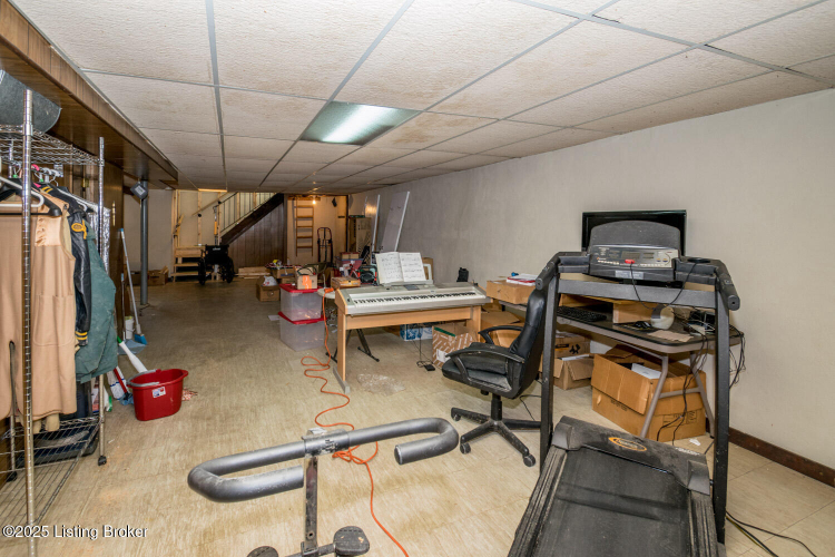 Listing Image 25