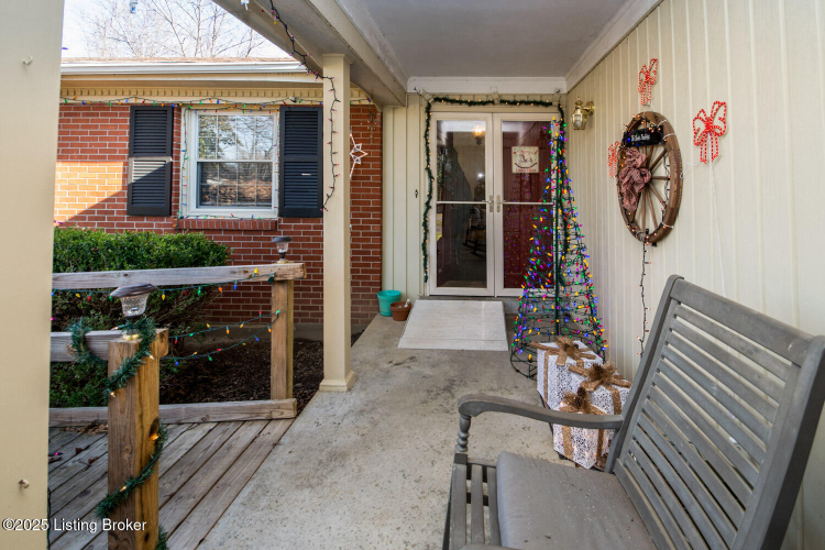 Listing Image 5