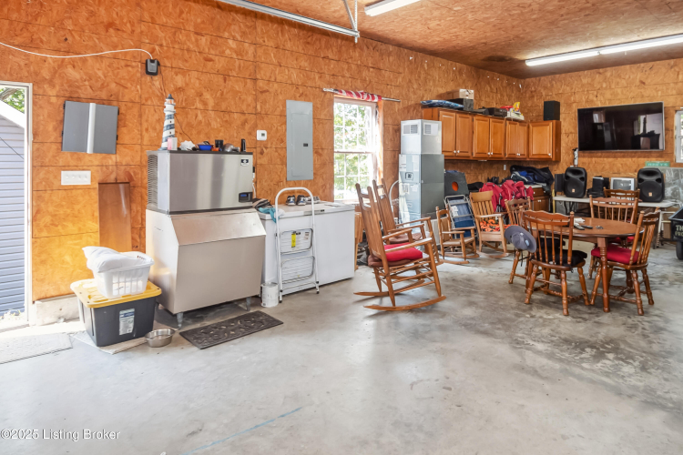 Listing Image 48