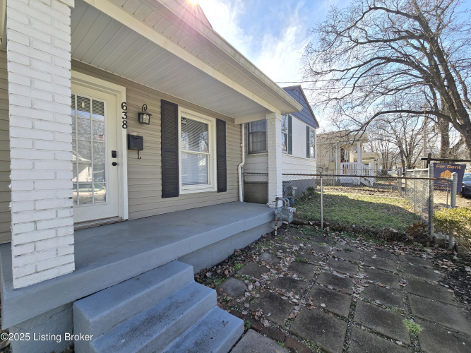 Listing Image 3