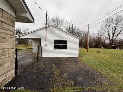 Listing Image 22