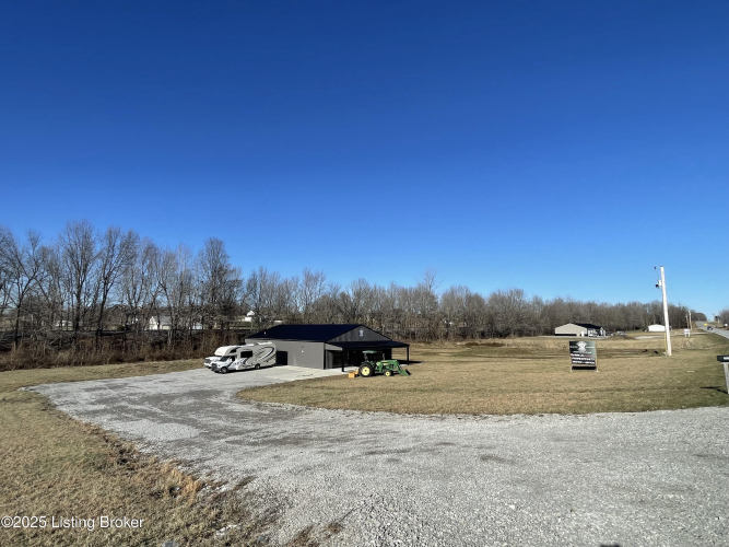 Listing Image 11