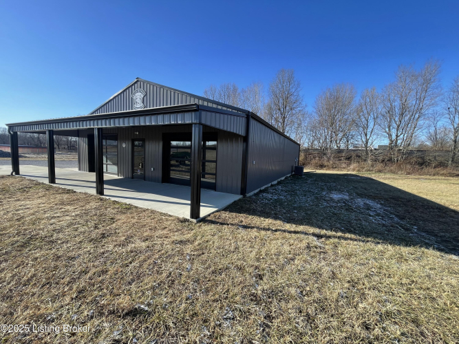 Listing Image 7