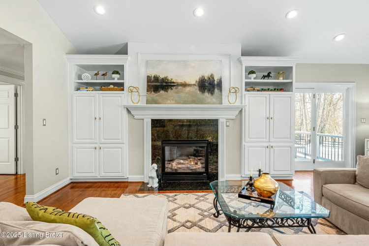 Listing Image 22