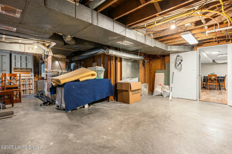 Listing Image 79