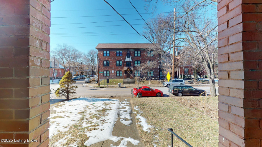 Listing Image 28