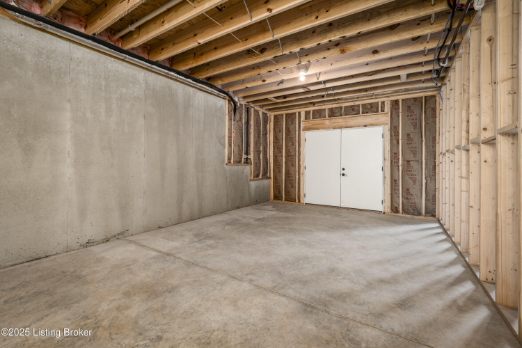 Listing Image 26