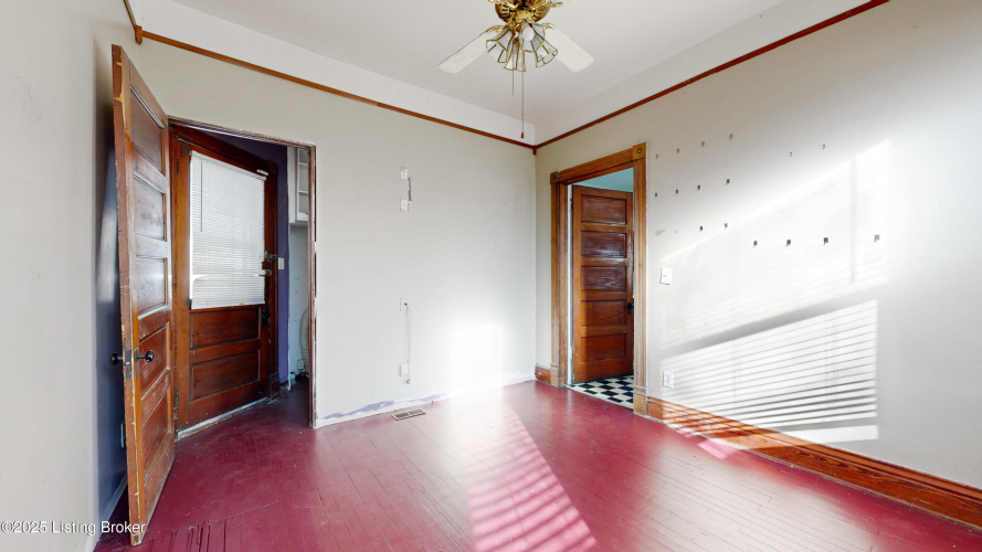 Listing Image 22