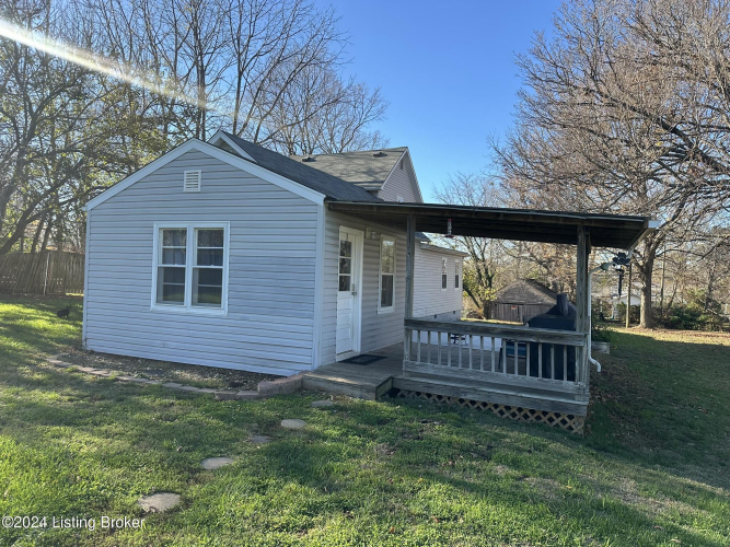 Listing Image 11