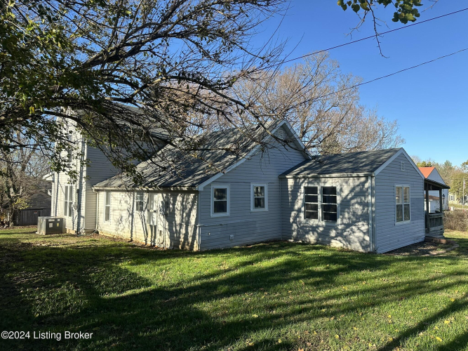 Listing Image 17