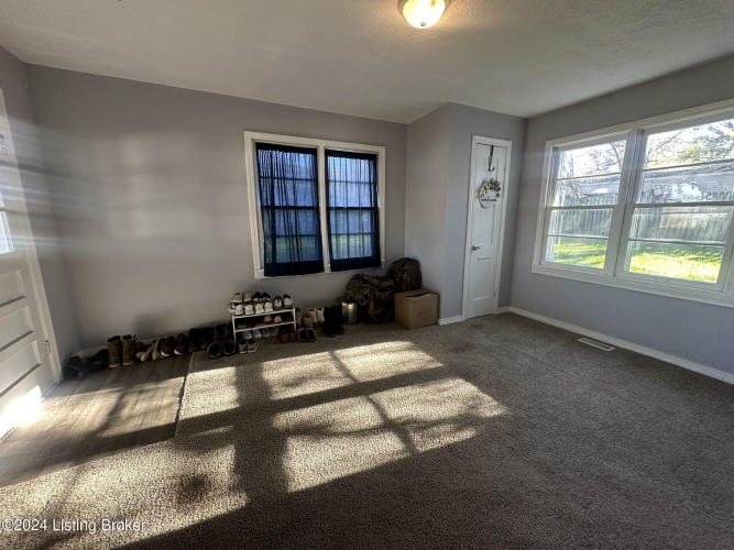 Listing Image 50