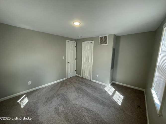 Listing Image 45