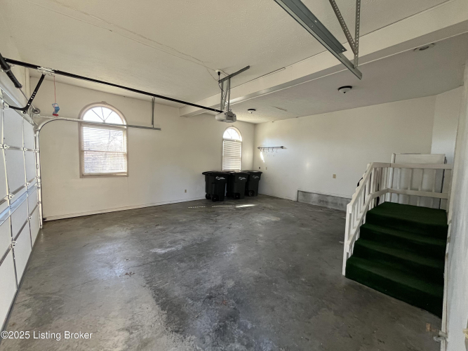 Listing Image 29