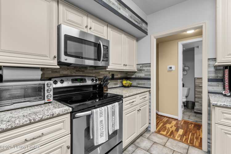 Listing Image 20
