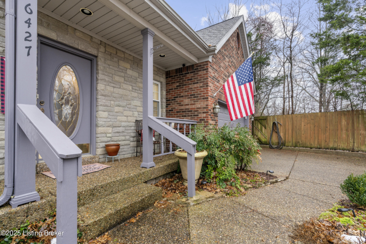 Listing Image 5