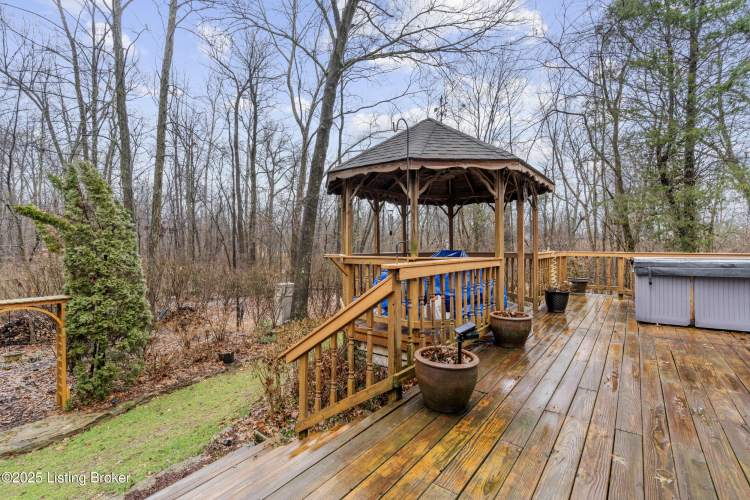 Listing Image 10
