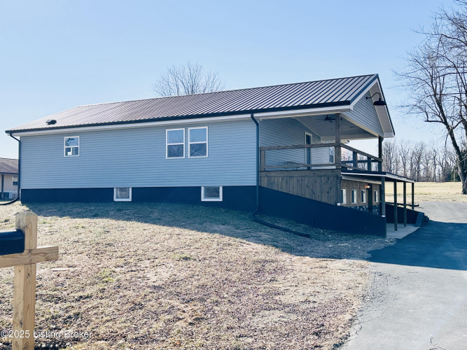 Listing Image 16