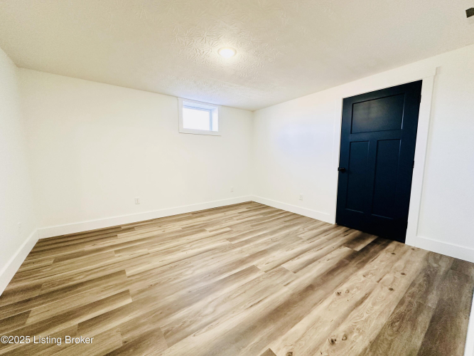 Listing Image 85
