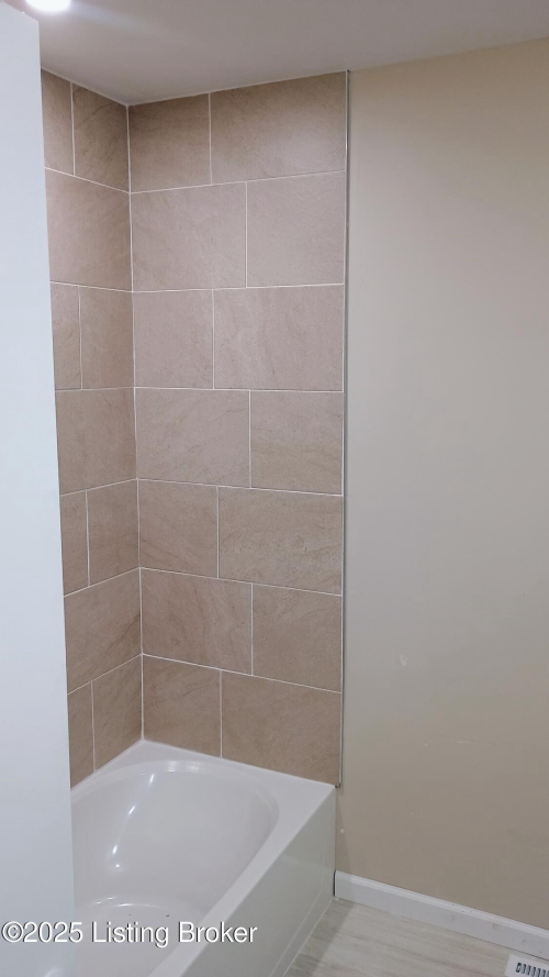 Listing Image 30