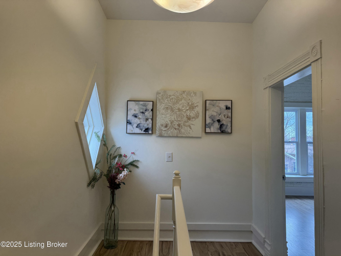 Listing Image 38