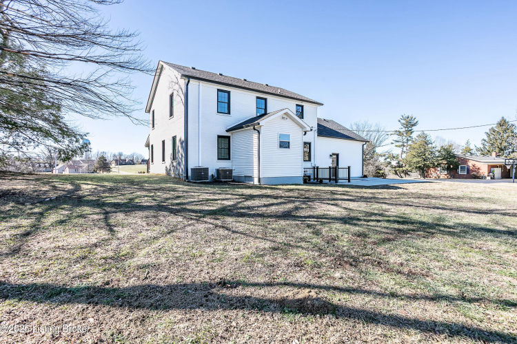 Listing Image 41