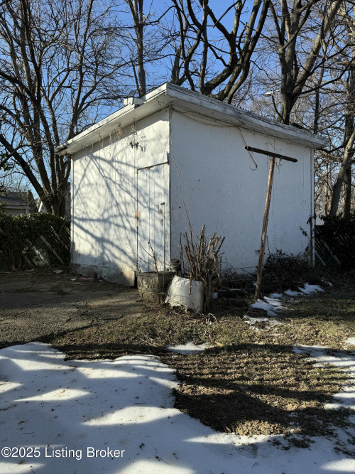 Listing Image 23