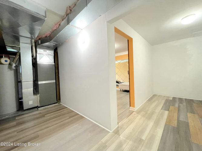 Listing Image 51