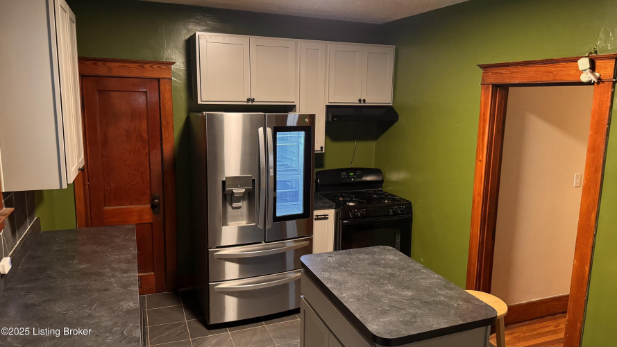Listing Image 13