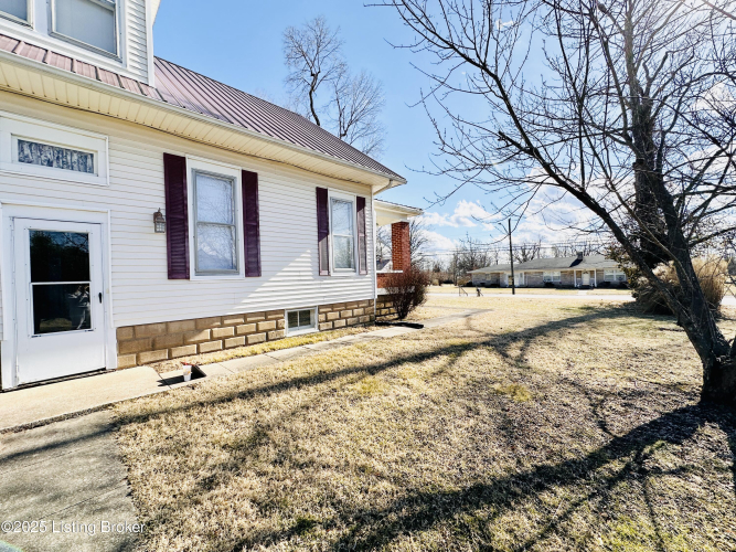 Listing Image 15