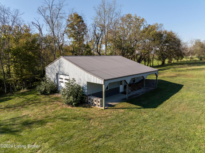 Listing Image 4