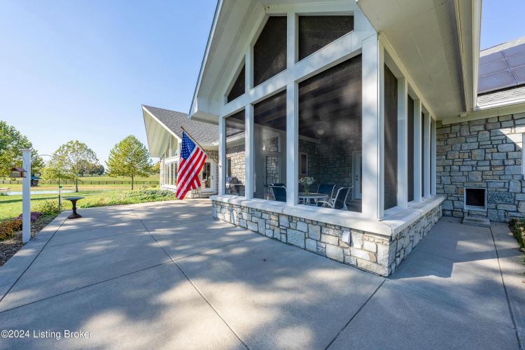 Listing Image 58