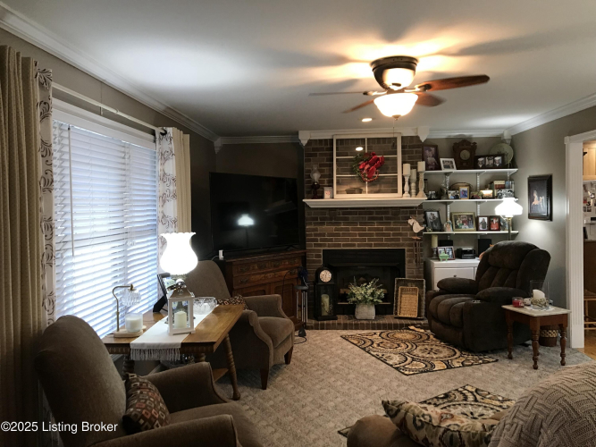 Listing Image 14